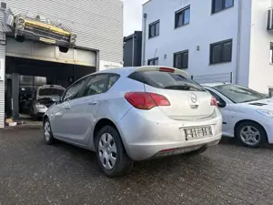 Opel Astra 1.6 Selection Bild 4