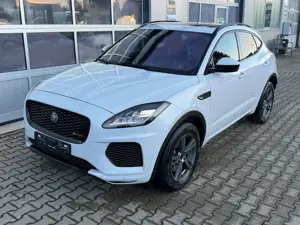 Jaguar E-Pace R-Dynamic Chequered Flag AWD AHK Pano Bild 2