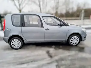 Skoda Roomster 1.4l Roomster Plus Edition*TüV NEU*Klima*Top* Bild 4