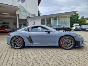 Porsche Cayman 718 Cayman GT4 RS Weissach-Paket/Liftsystem Bild 4