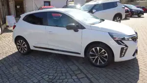 Mitsubishi Colt PLUS 1.6 Hybrid Bild 2