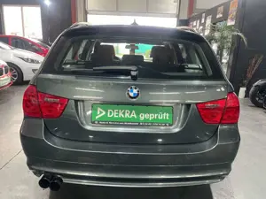 BMW 330 i*AUTOMATIK*XENON*18 ZOLL*NAVI*PDC*TÜV NEU Bild 5