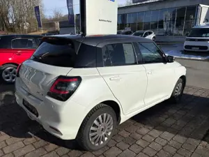 Suzuki Swift 1.2 Comfort+ 4x4 Hybrid Bild 3