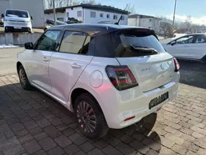 Suzuki Swift 1.2 Comfort+ 4x4 Hybrid Bild 4