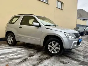 Suzuki Grand Vitara 1.6 Comfort 4X4 KLIMA AHK SHZ MULIT