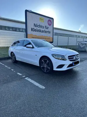 Mercedes-Benz C 300 C 300 de T 9G-TRONIC AMG Line
