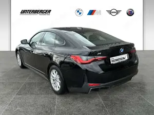 BMW i4 eDrive35 AHK SHZ HiFi Bild 4
