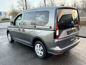 Volkswagen Caddy 1.5 TSI Automatik/Klimatronik/Navi+Camera Bild 5