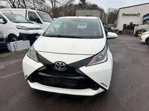 Toyota Aygo x-play