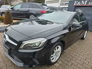 Mercedes-Benz A 180 BlueEfficiency*NAVI*LEDER*XENON*LED*PDC*SHZ