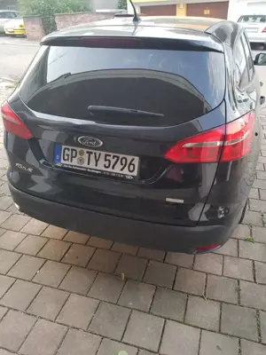 Ford Focus Focus Turnier 1.0 EcoBoost Start-Stopp-System Trend
