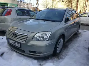 Toyota Avensis 2.0 VVT-i Combi Executive