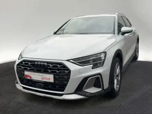 Audi A3 35 TFSI AHK HuD LED NAVI SONOS VIRT Bild 2