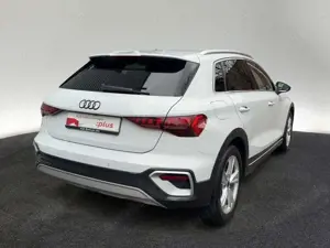 Audi A3 35 TFSI AHK HuD LED NAVI SONOS VIRT Bild 4