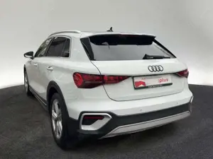 Audi A3 35 TFSI AHK HuD LED NAVI SONOS VIRT Bild 3