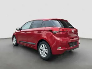 Hyundai i20 Passion*Lenkradheizung*PDC*SHZ*AC*LED.. Bild 5