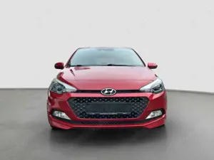 Hyundai i20 Passion*Lenkradheizung*PDC*SHZ*AC*LED.. Bild 2