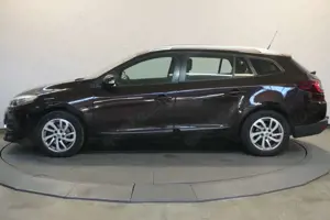 Renault Megane 1.5 dCi Paris Automatik AHK StzHzg Kamera Bild 2