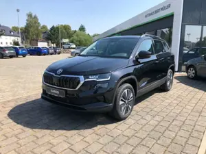 Skoda Karoq Tour AHZV Matrix SmartLink Bild 2