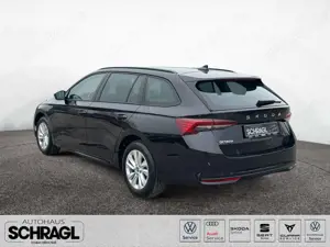 Skoda Octavia Combi 2.0 TDI DSG SELECTION+AHK+NAVI+ACC Bild 3