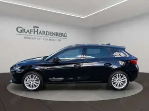 SEAT Leon Road Edition 1.5 e-HYBRID 204PS 6-Gang-DSG Bild 2