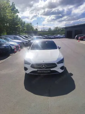 Mercedes-Benz CLA 180 CLA 180 Shooting Brake 7G-DCT Edition Progressive Line