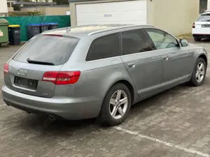 Audi A6 Avant 2.7 TDI quattro TEMPO|AHK|PDC|SHZ V+H Bild 3
