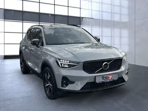 Volvo XC40 B4 (Benzin) Plus Dark 2WD Automatik Bluetooth Bild 5