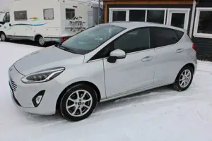 Ford Fiesta Titanium *LED*SYNC* Bild 3