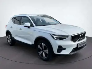 Volvo XC40 XC 40 T4 2WD Plus Bright Plug-In NAVI+LED+SOUND Bild 5