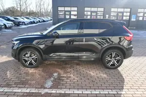 Volvo XC40 B3 B Plus Black Edition *360°*PANO*ACC*NAV*