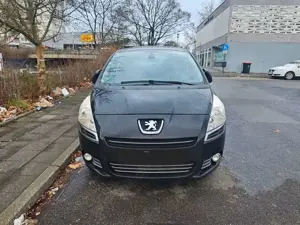 Peugeot 5008 7 Sitzer 5008 Diesel HDI FAP 150 Family Plus