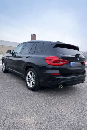 BMW X3 BMW X3 xDrive20d Aut. NAVI +HUD +PANO+Unfallfrei
