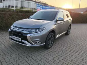 Mitsubishi Outlander Outlander Plug-in Hybrid TOP 2.4 MIVEC 4WD