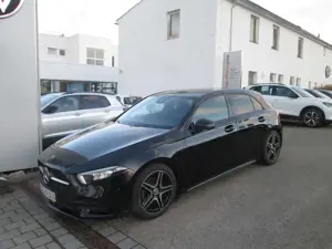 Mercedes-Benz A 180 A 180 AMG Line TOTWINKEL ASSIST NAVI LED TEMPOMAT