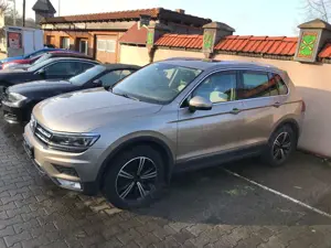 Volkswagen Tiguan 2.0TDI Highline 4Motion Scheckheft Euro 6 Tuv neu