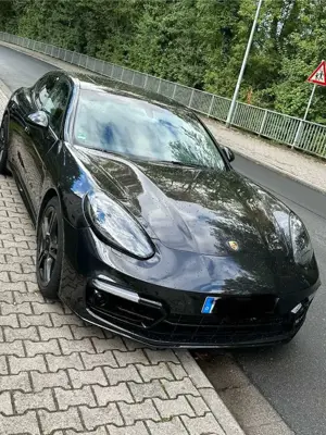 Porsche Panamera 4 PDK