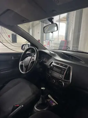 Hyundai i20 1.2 Classic Bild 5