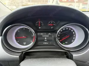 Opel Astra Astra Sports Tourer Diesel 1.6 D (CDTI) TÜV Neu