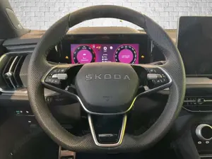 Skoda Kodiaq Sportline 4x4 DSG/AHK/NAVI/Standheizung Bild 4