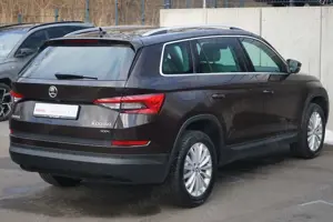 Skoda Kodiaq 2.0 Style 4x4 LED ACC Navi 360° AHK Leder Bild 4
