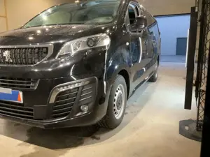 Peugeot Expert Expert L3H1 Premium Service Edition
