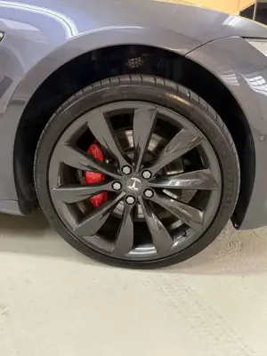 Tesla Model S Model S Dual Motor Allradantrieb Performance Bild 3