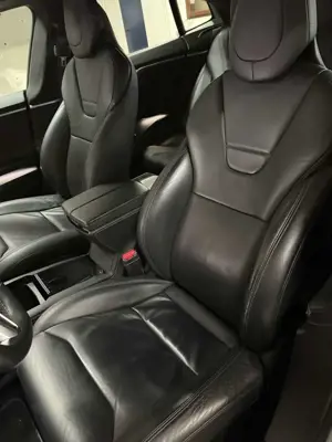 Tesla Model S Model S Dual Motor Allradantrieb Performance Bild 5