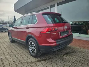 Volkswagen Tiguan Sound LED,AHZV,NAVI,SH,APP Bild 3