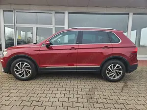 Volkswagen Tiguan Sound LED,AHZV,NAVI,SH,APP Bild 2