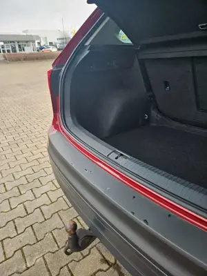Volkswagen Tiguan Sound LED,AHZV,NAVI,SH,APP Bild 4