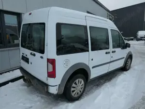 Ford Tourneo Connect Kombi lang // 8x Sitze, Klima Bild 4