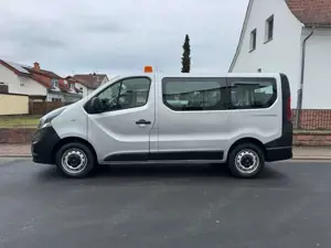 Opel Vivaro B L1H1 2,9t 1Hand+Fenster+Standheizung Bild 2