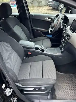 Mercedes-Benz B 200 B 200 (CDI) d 4Matic 7G-DCT Bild 2